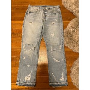 Distressed Forever 21 light denim jean 31 Vintage